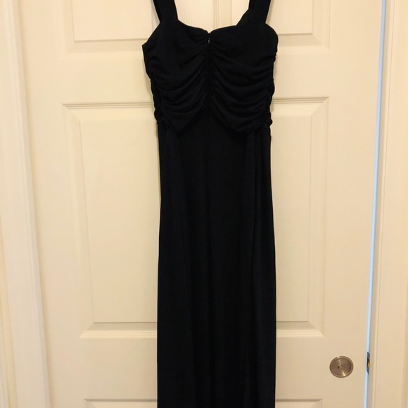 Gown - Picture 2 of 3